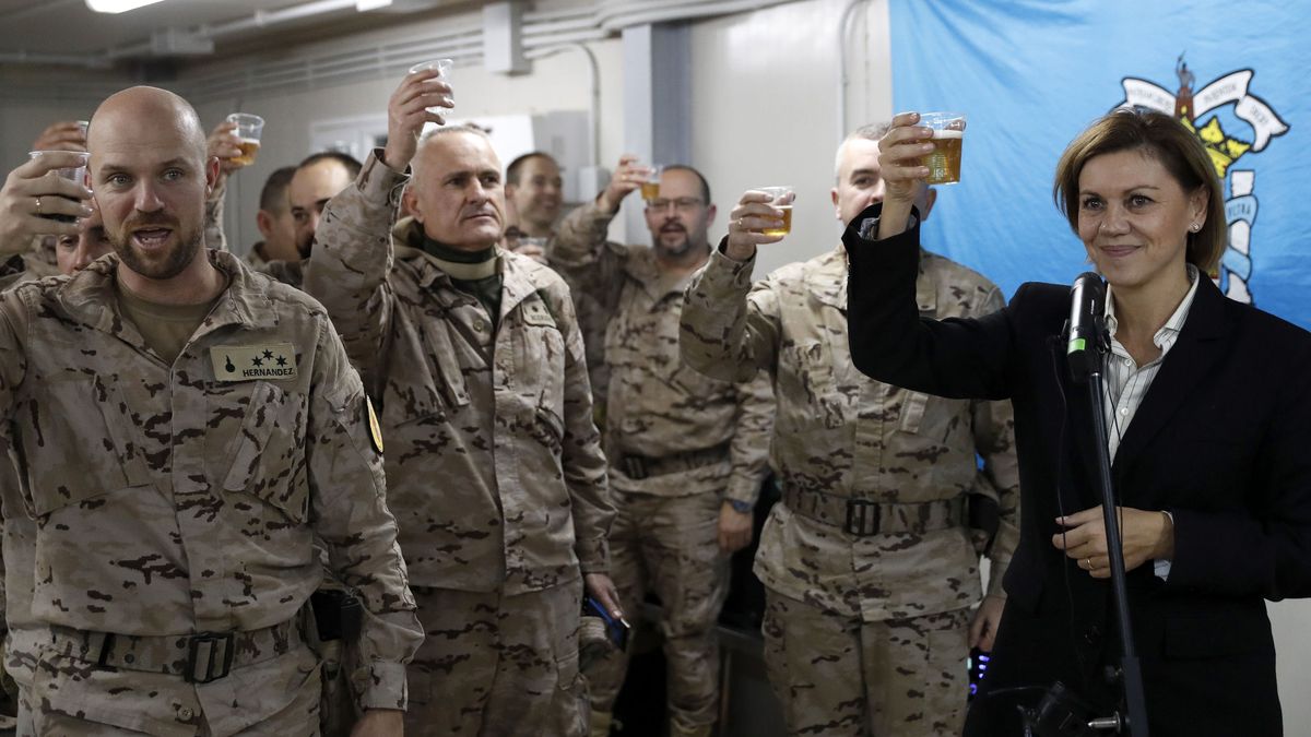 Cospedal visita a las tropas que combaten al Estado Islámico en Irak