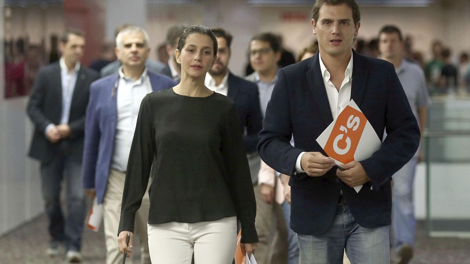 Foto: La candidata de Ciudadanos a la Presidencia de la Generalitat, Inés Arrimadas, y el presidente del partido, Albert Rivera. (EFE)