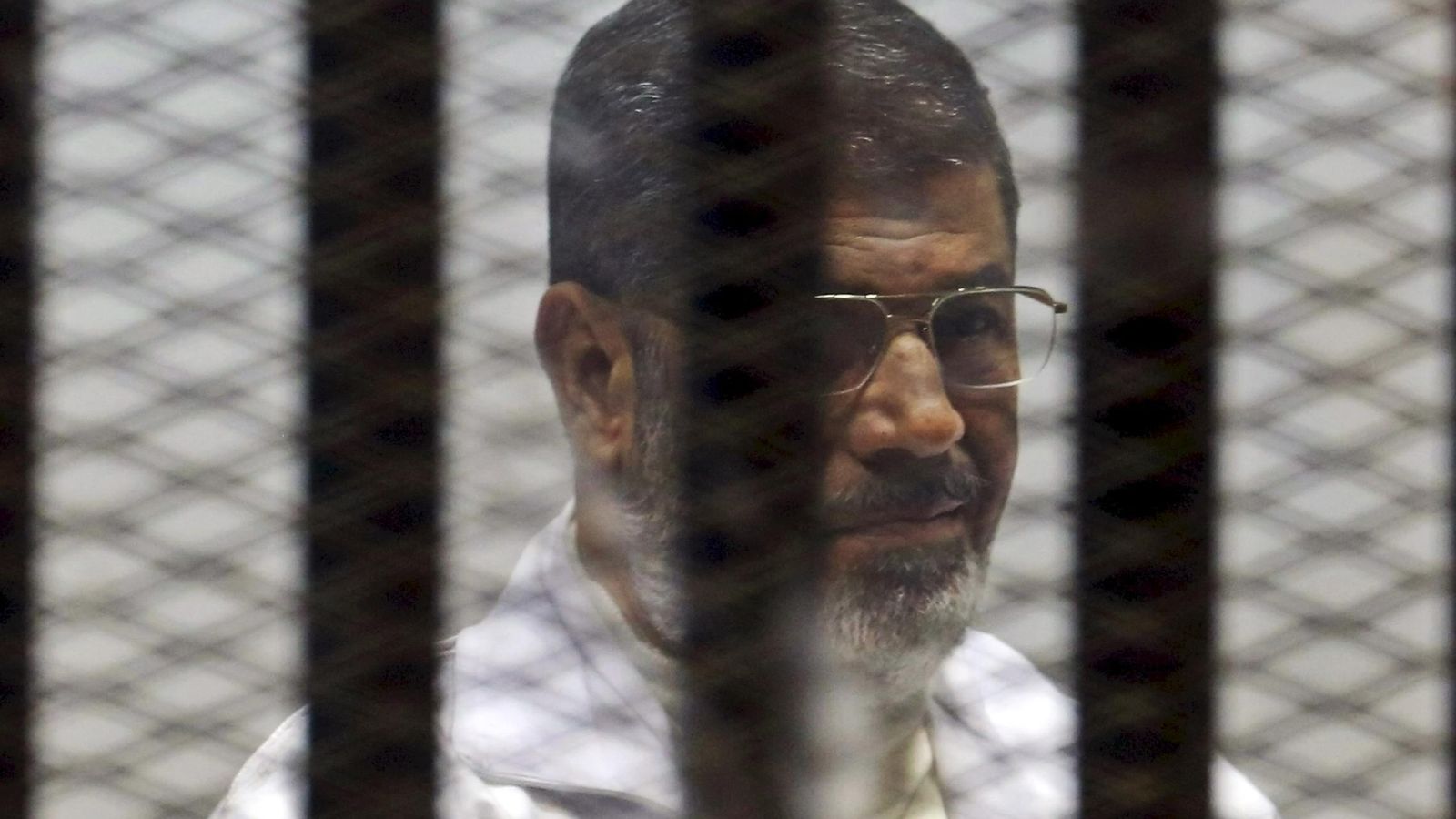 Foto: Mohamed Mursi, en su celda de El Cairo (REUTERS)