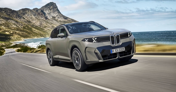 BMW, Porsche y Range Rover: comparamos tres SUV eléctricos de lujo de gran tamaño