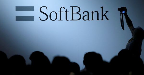 Foto: File photo: the logo of softbank group corp is displayed at softbank world 2017 conference in tokyo, japan