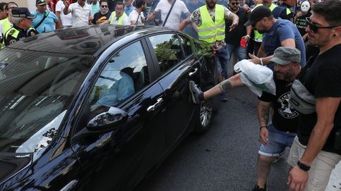 Uber y Cabify suspenden su servicio en Barcelona tras las agresiones a sus vehículos