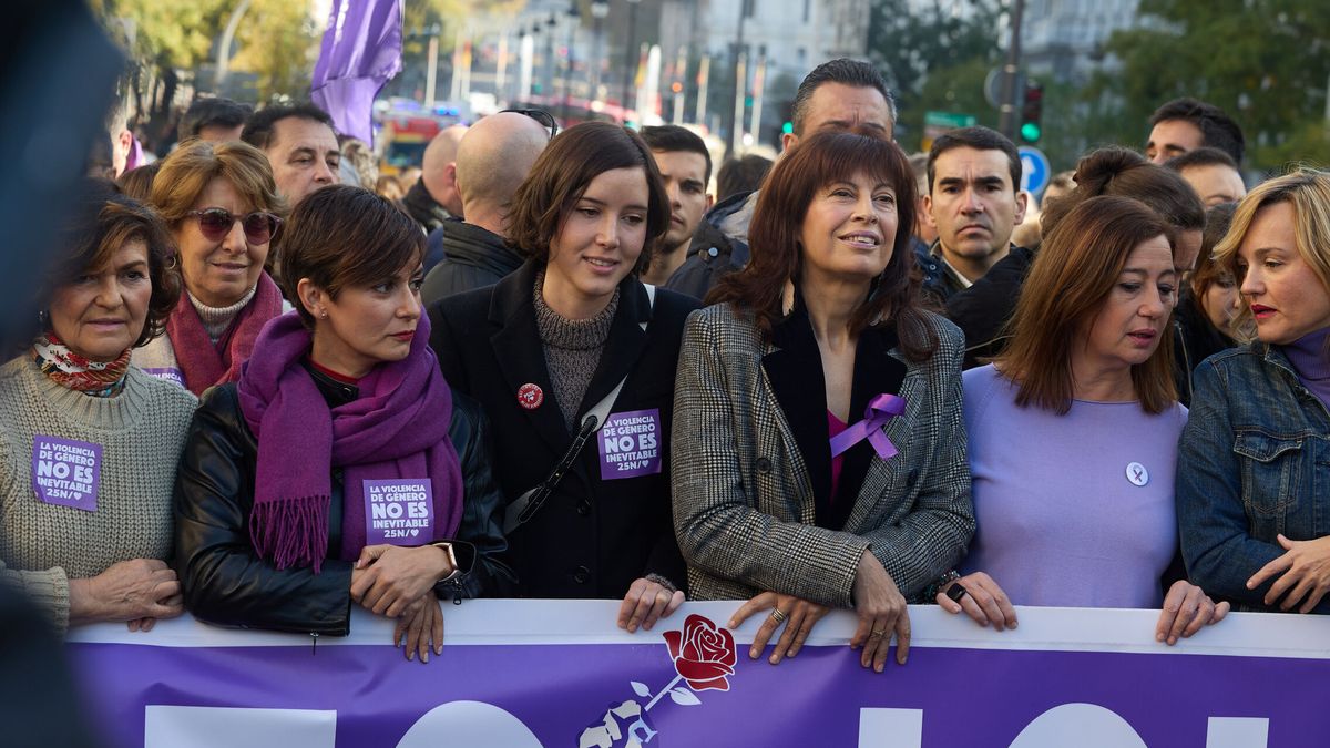 El 'se acabó' de las mujeres del PSOE: Lastra, Susana Díaz y Rosa Aguilar exigen expulsar a los puteros