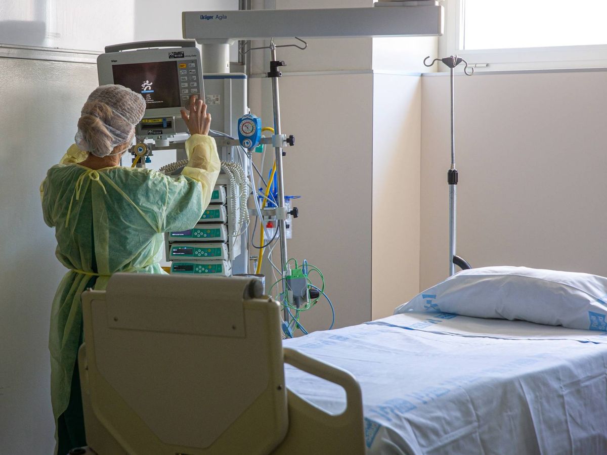 Foto: Una enfermera en la pandemia del coronavirus. (EFE) 