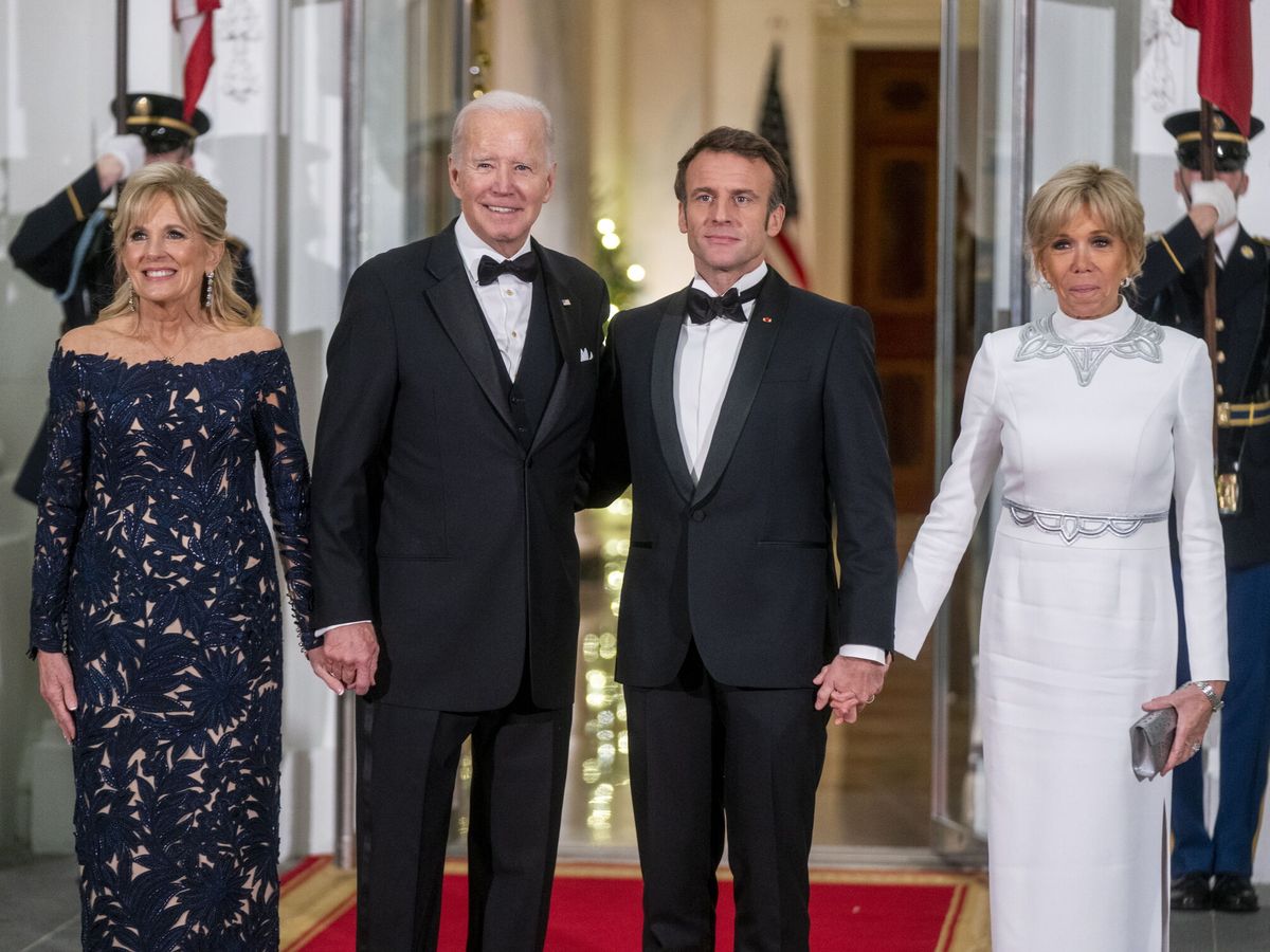 Foto: Joe y Jill Biden, junto a Emmanuel y Brigitte Macron. (EFE/Swan Thew)