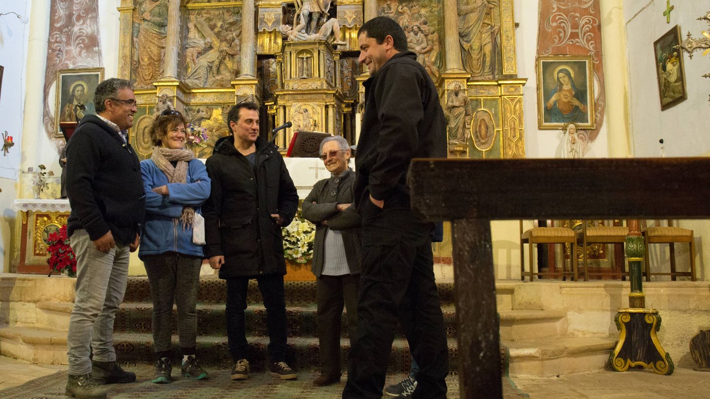Los vecinos han apalabrado más de 15.000 euros para restaurar el retablo. (D. B.)