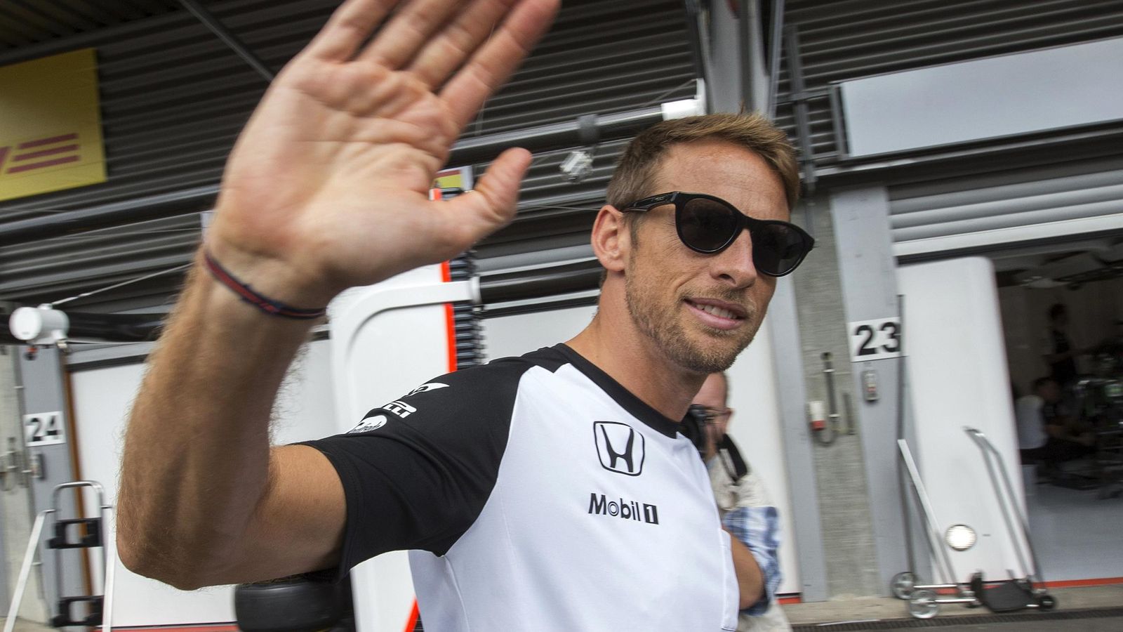 Foto: Jenson Button podría convertirse en el piloto con más temporadas en McLaren, diez (Reuters). 