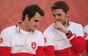 Federer y Wawrinka apartan los lloriqueos y firman la paz por el bien de Suiza