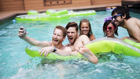 Un vecino trae muchos amigos a la piscina comunitaria, ¿se puede evitar?