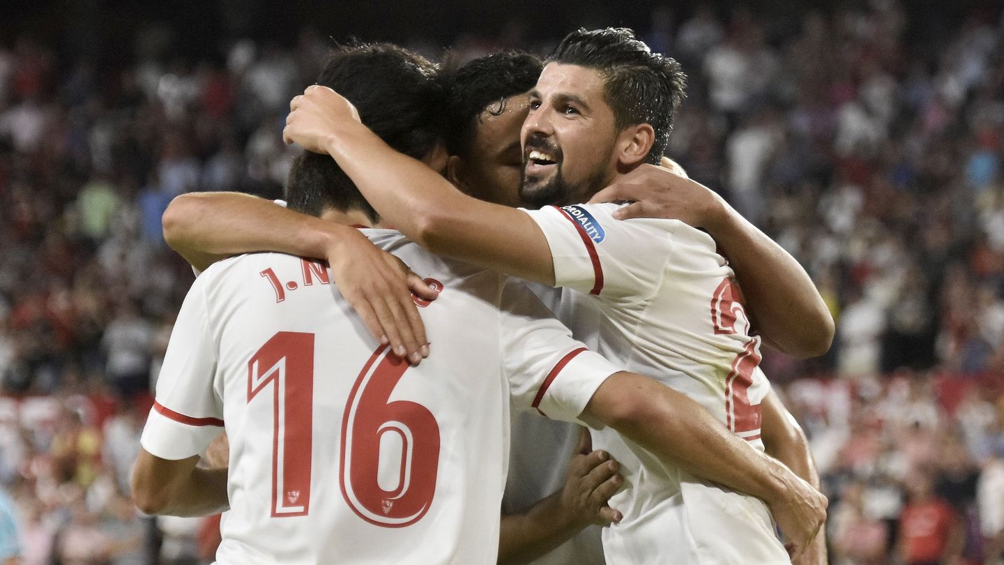 Nolito celebra un gol marcado con el Sevilla. (EFE)
