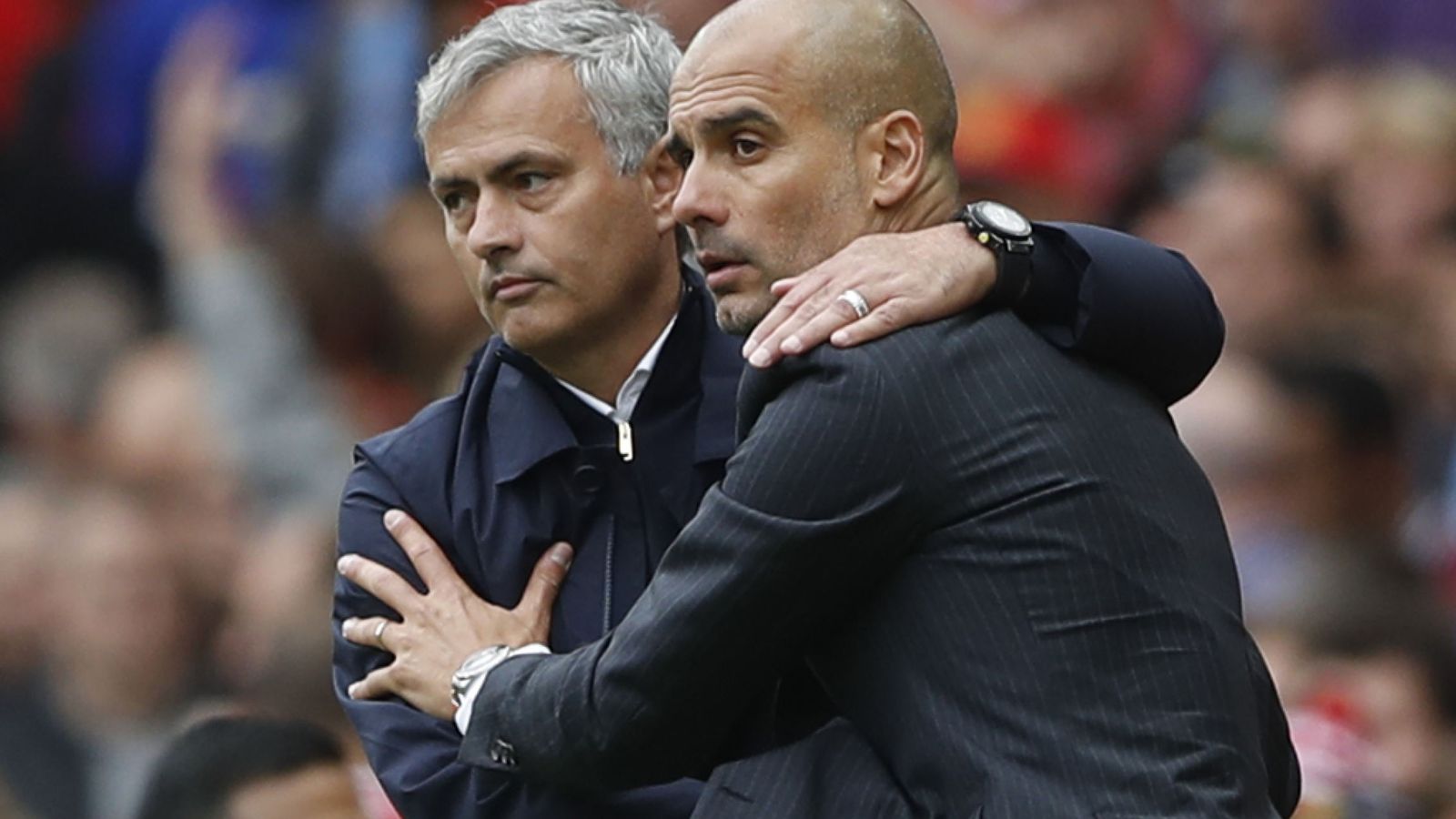 Foto: Mourinho volverá a abrazar a Guardiola (Carl Recine/Reuters).