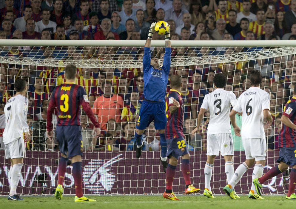 Foto: El juego aéreo, el principal problema al que se ha enfrentado el Barcelona de Martino.