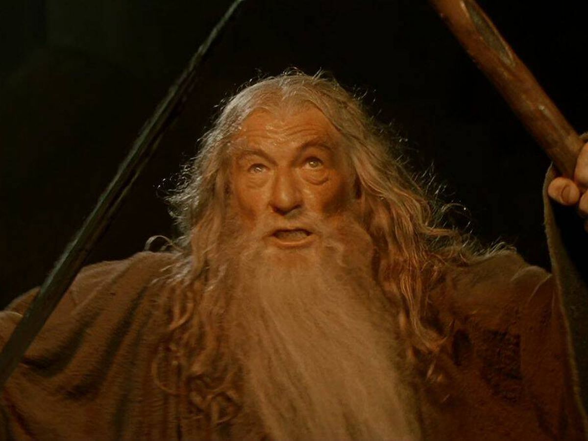 Foto: Gandalf impide el paso del Balrog de Morgoth: "¡No puedes pasar!". (Prime Video)