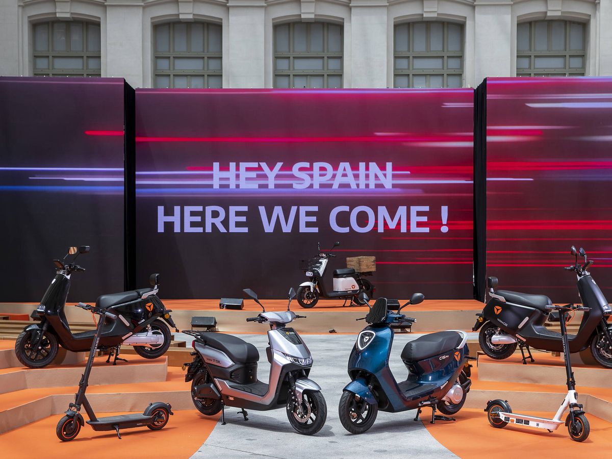 Foto: La gama de ciclomotores, scooters y patinetes de Yadea en España. (Yadea)