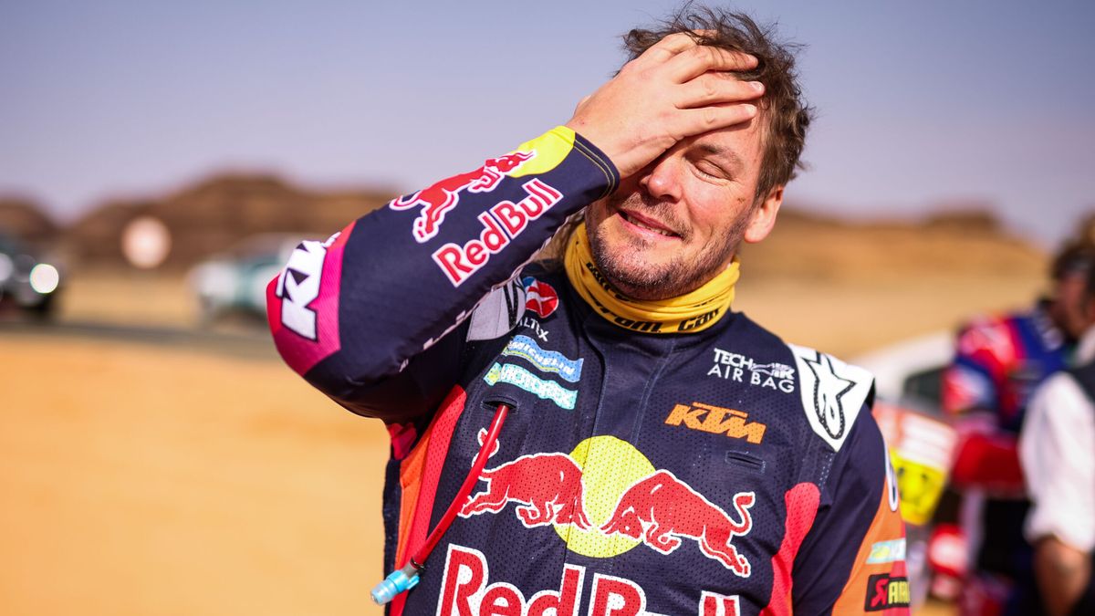 El accidente de Carles Falcón o la punta del iceberg en la locura de las motos en el Dakar