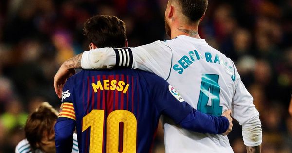 Foto: Leo Messi (i) y Sergio Ramos durante un Clásico. (EFE)