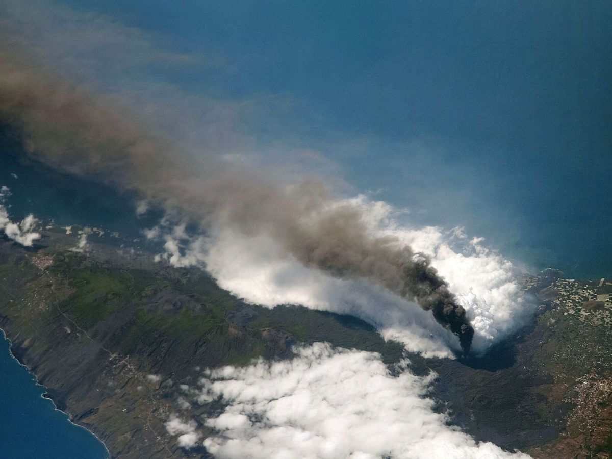 Foto: Una foto del volcán de La Palma entre las 4 candidatas a ganar un concurso de la NASA (NASA/Joshua Stevens)
