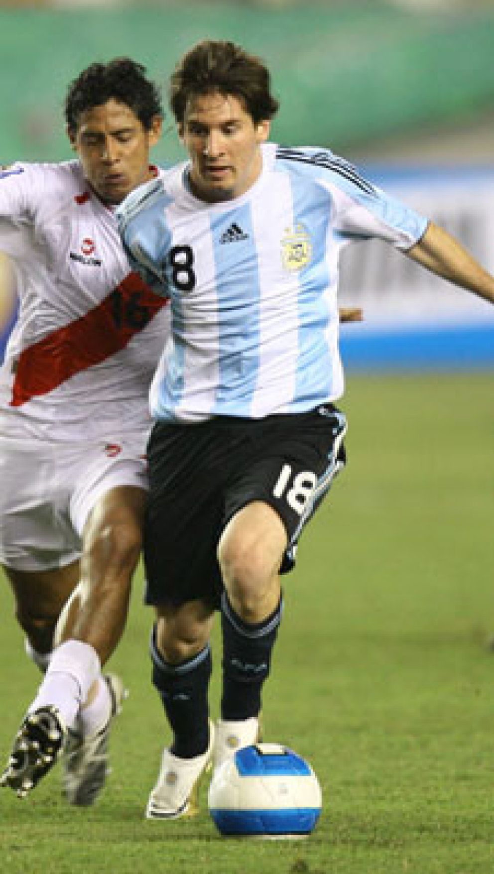 Foto: Messi obvia las críticas de Maradona: "Seguiré jugando como siempre"