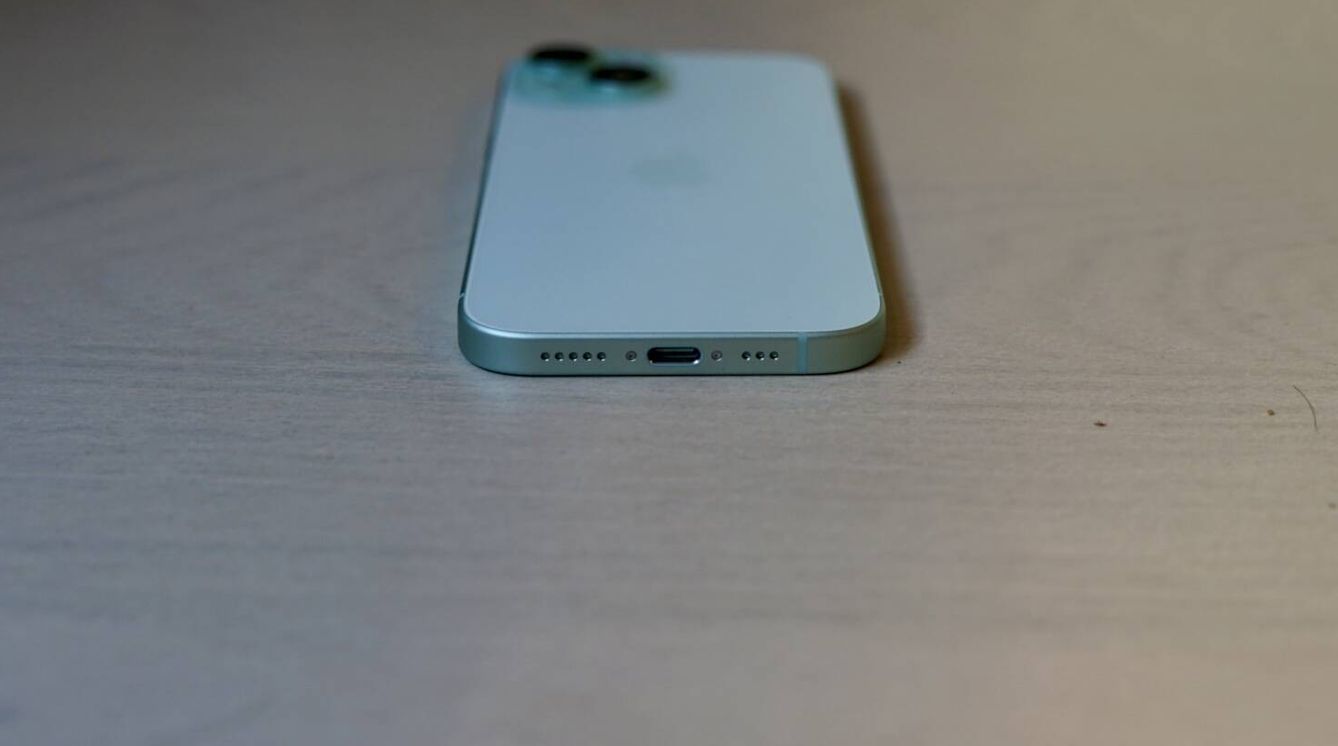 El iPhone 15 y el 15 Plus también reciben USB tipo C. (M. M. )