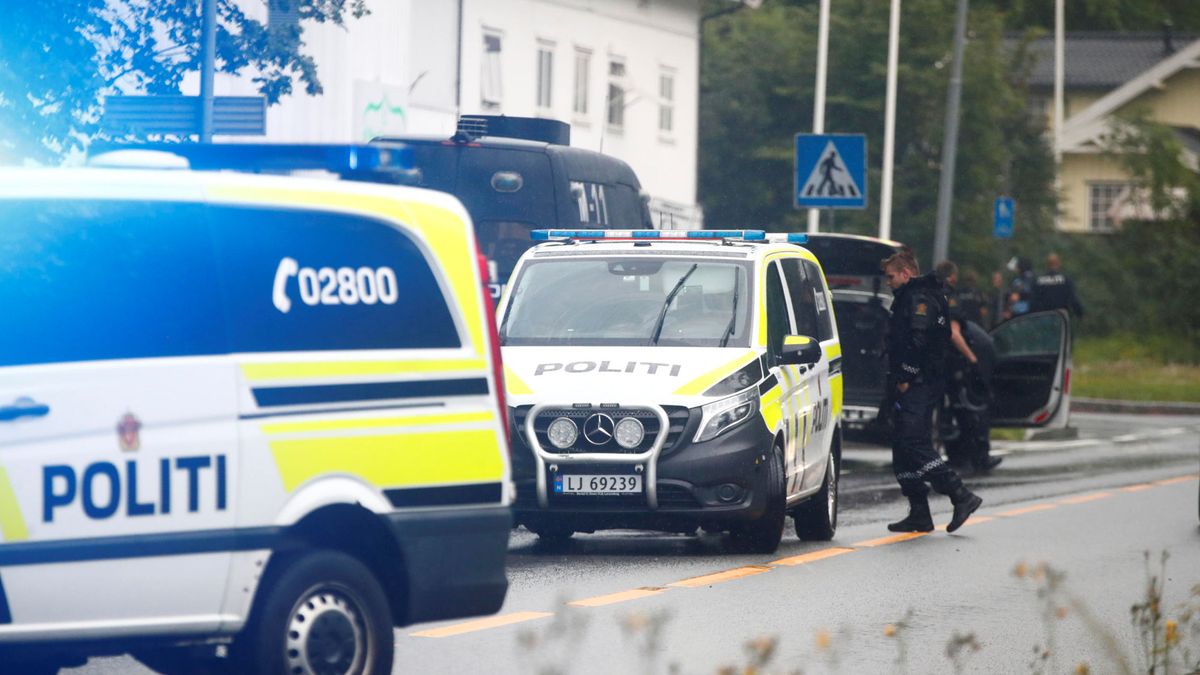 La Policía investiga si el ataque a la mezquita de Oslo fue un "acto de terrorismo"
