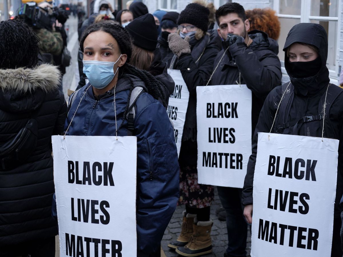 Foto: Manifestación bajo el lema 'Black Lives Matter'. (EFE/EPA/Pelle Rink)