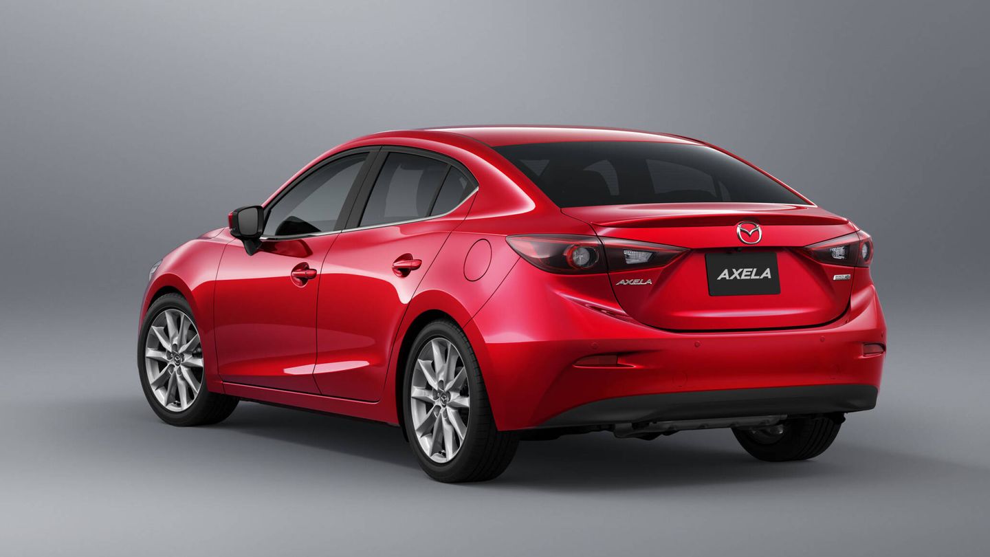 En 2013 Mazda ya lanzó un modelo híbrido, el Axela HEV, aunque su comercialización se limitó a Japón.