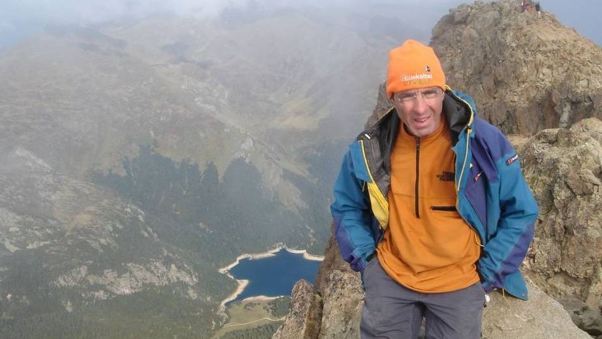 Un alpinista español muere en el Himalaya y diez más resultan heridos