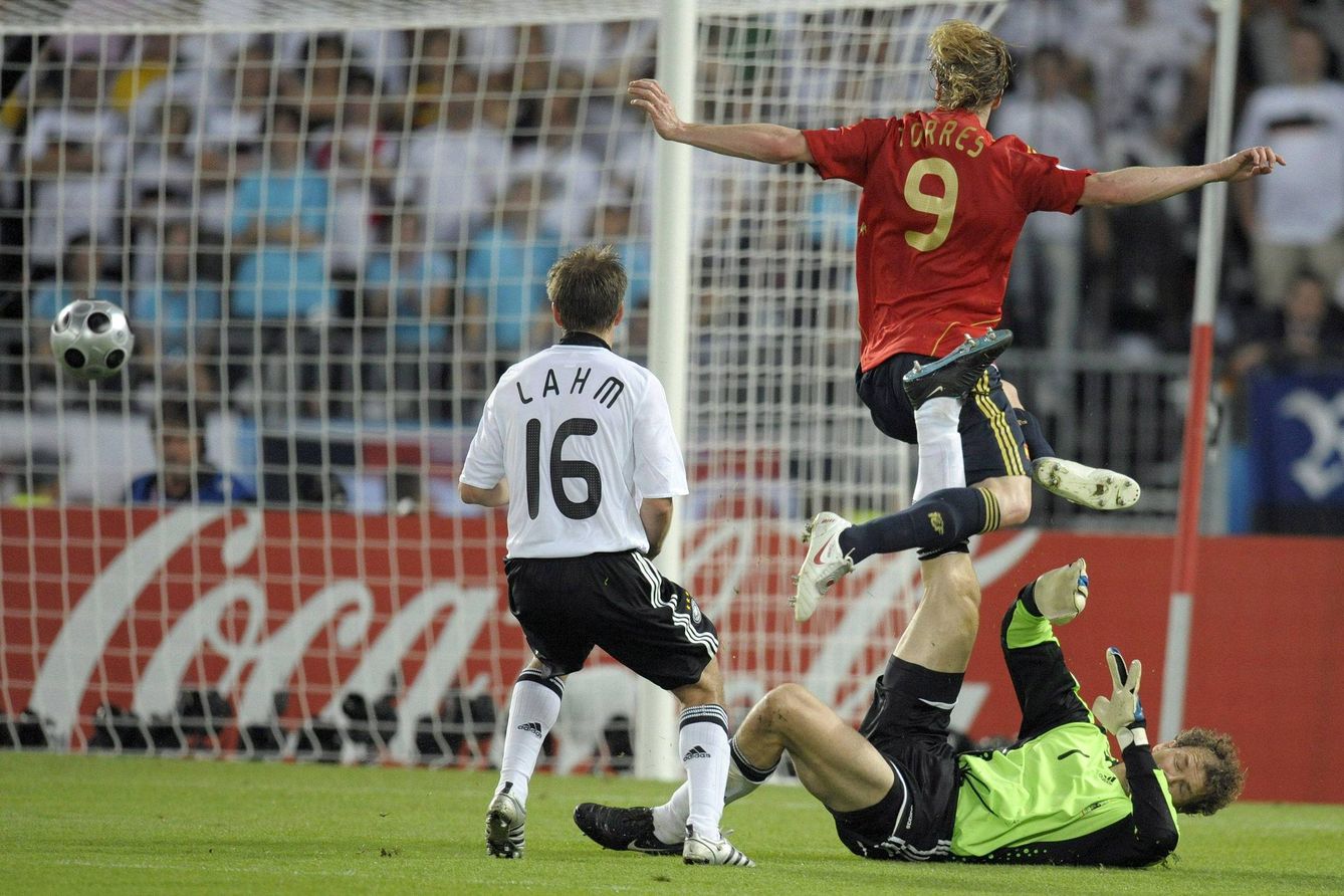 Fernando Torres marca el gol de la victoria en la final de la Eurocopa de 2008 (Efe)