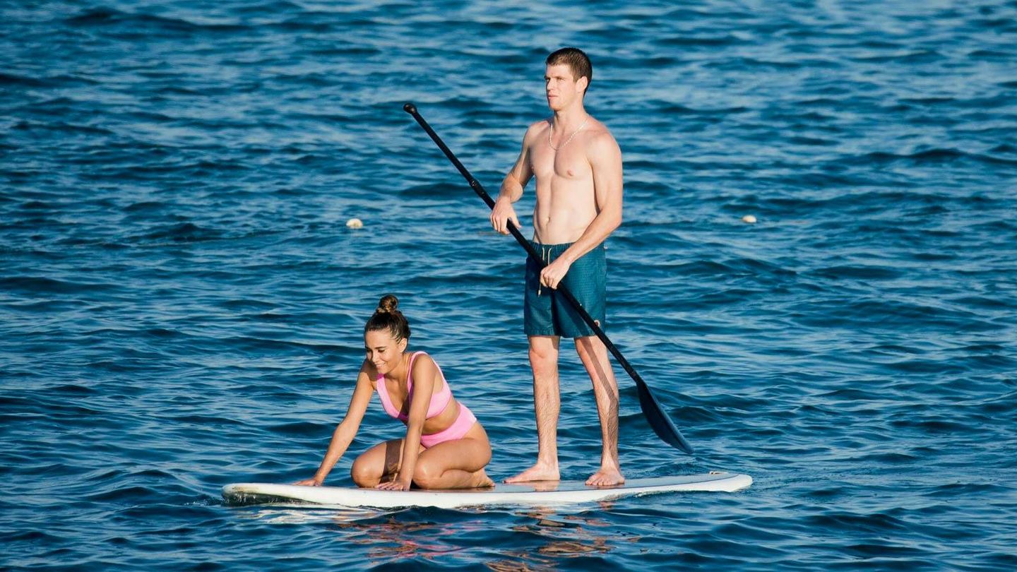 Aitana y Miguel, de vacaciones en Ibiza.  (Lagencia Grosby)