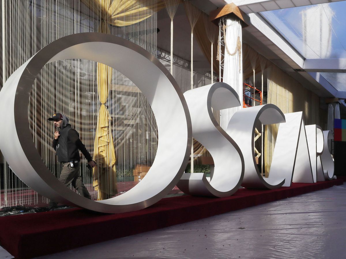 Foto: Los preparativos de los Oscar en el Dolby Theatre de Hollywood. (EFE)