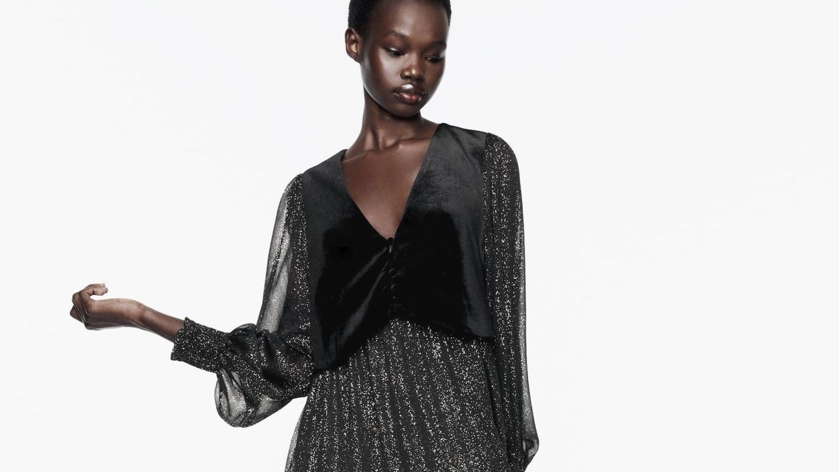 Cómodo, elegante y low cost: cómo este nuevo vestido de Zara se ha colado entre los más vendidos