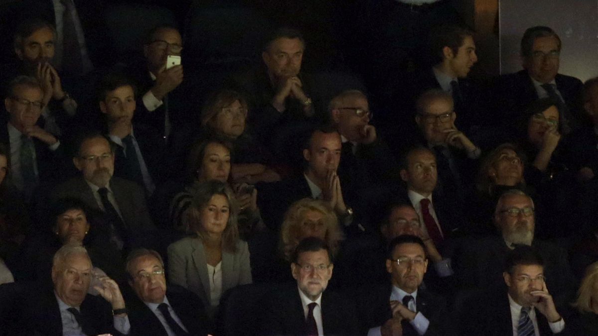 El socio Rajoy también sufre la goleada del Barcelona desde el palco