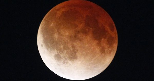 Foto: Eclipse de Luna sobre México. (Reuters)
