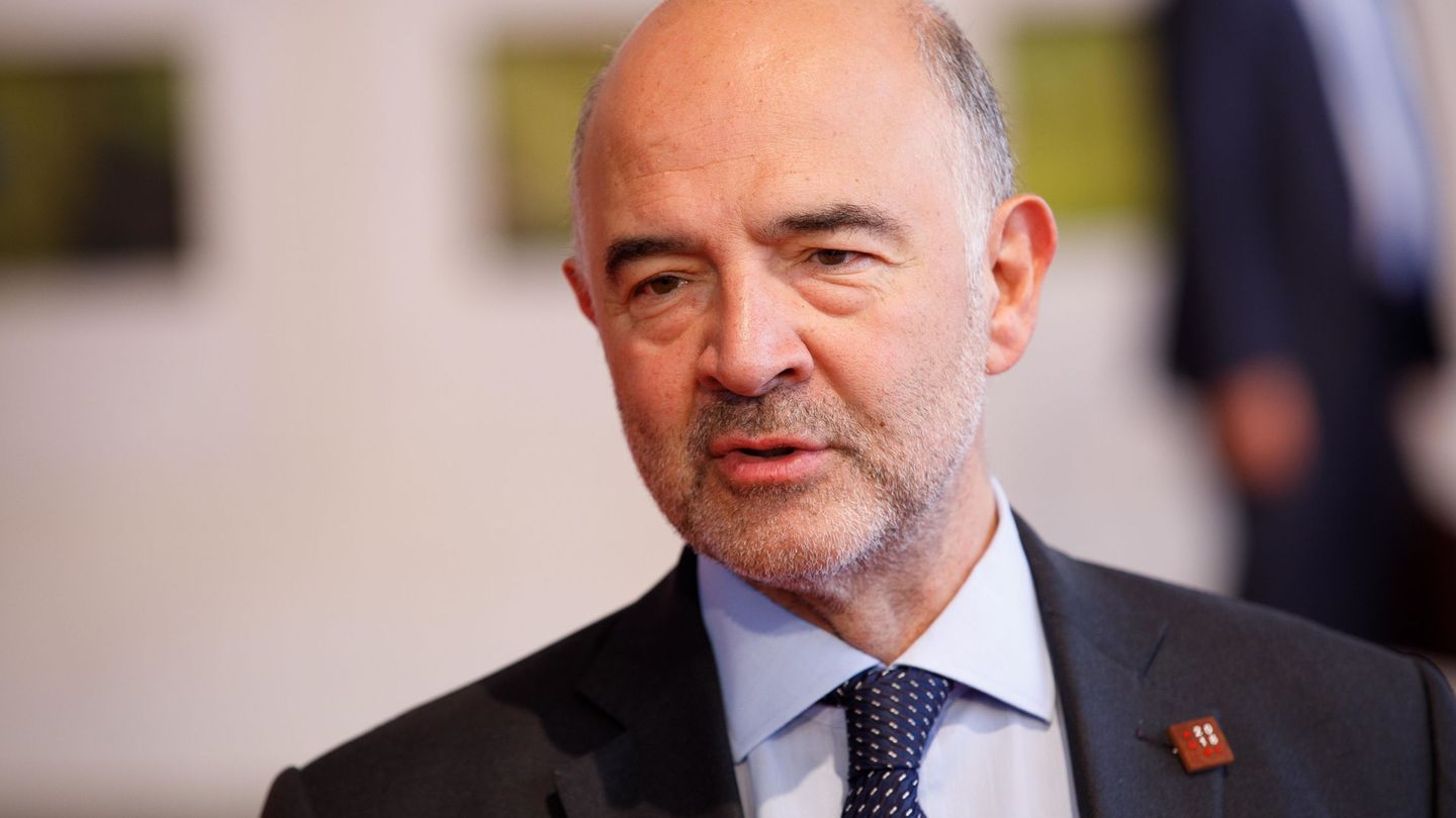 Moscovici, encargado de vigilar que los países cumplen con la disciplina fiscal. (EFE)