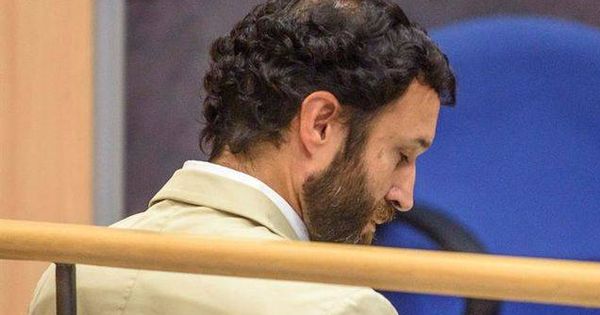 Foto: El exprofesor de Gaztelueta José María Martínez Sanz durante el juicio por los presuntos abusos sexuales por los que ha sido condenado. (EFE)