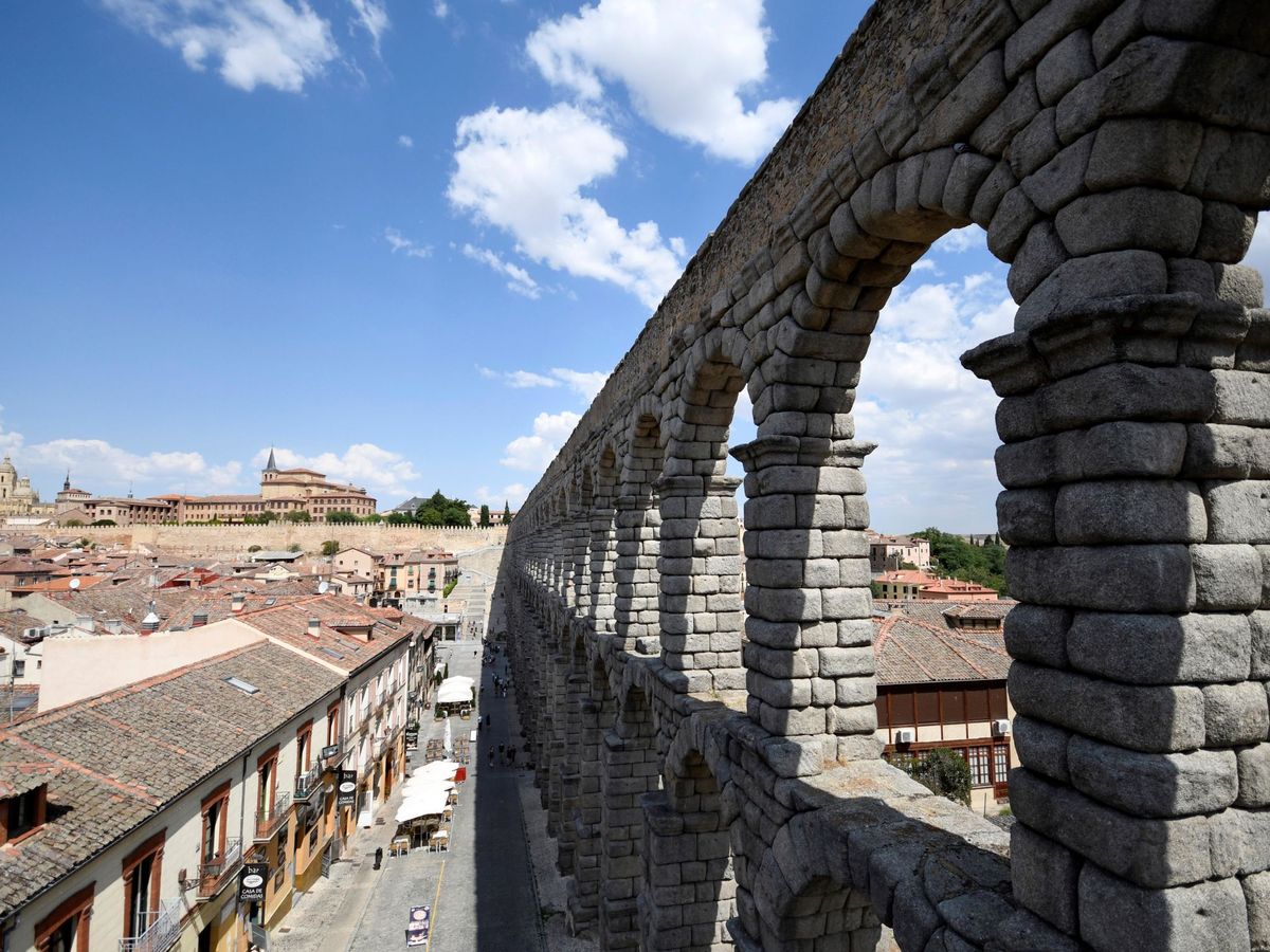 Foto: El acueducto romano de Segovia. (EFE/Pablo Martín)