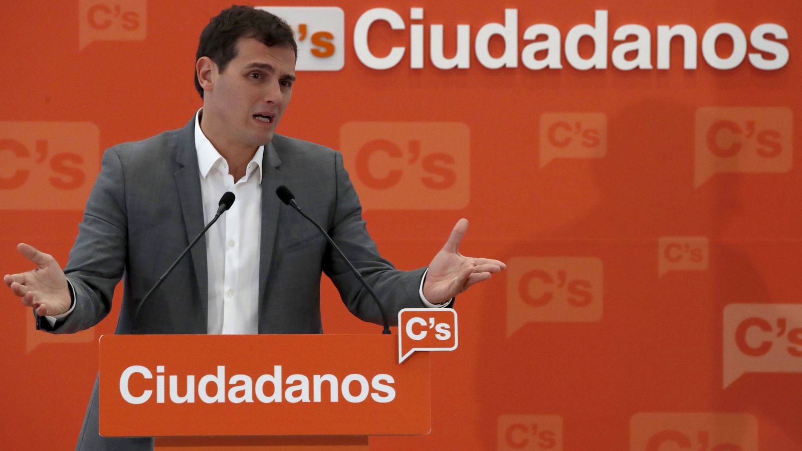 Foto: El líder de Ciudadanos, Albert Rivera, durante la rueda de prensa posterior a la reunión de la ejecutiva nacional del partido. (EFE)
