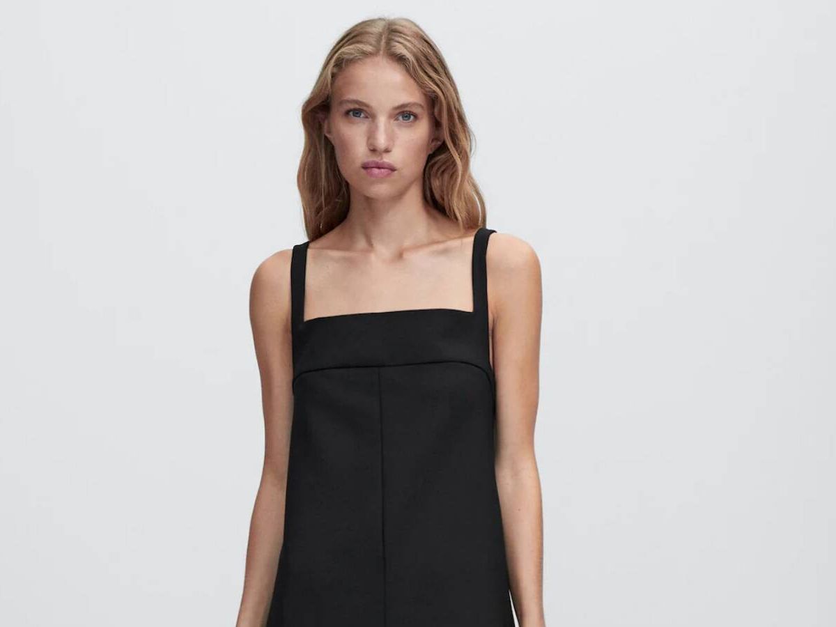 Elige tu vestido negro perfecto en las novedades de Massimo Dutti
