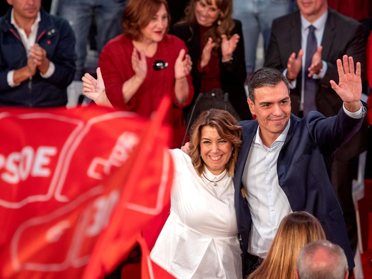 Foto: Pedro Sánchez y la secretaria general del PSOE andaluz, Susana Díaz, el pasado 22 de octubre en Cádiz. (EFE)