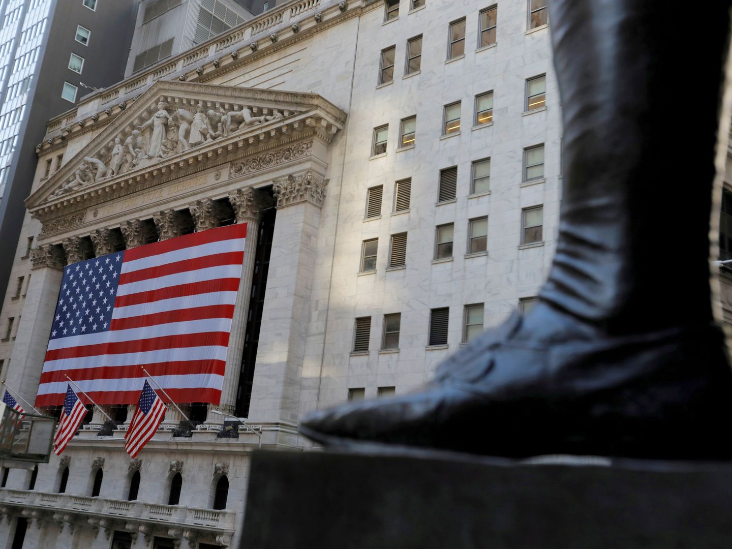 Fachada de la Bolsa de Nueva York. (Reuters)