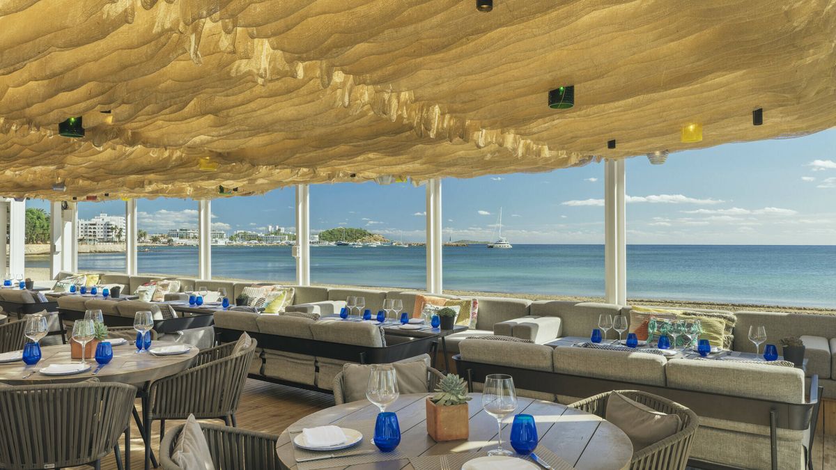 Chiringuito Blue, viaje de sabores mediterráneos en W Ibiza