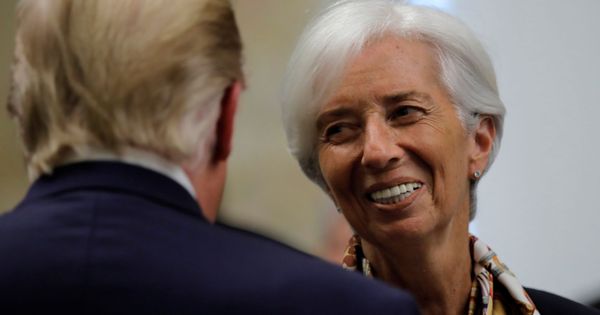 Foto: La próxima presidenta del BCE, Christine Lagarde, charla con Donald Trump en Washiington. (Reuters) 