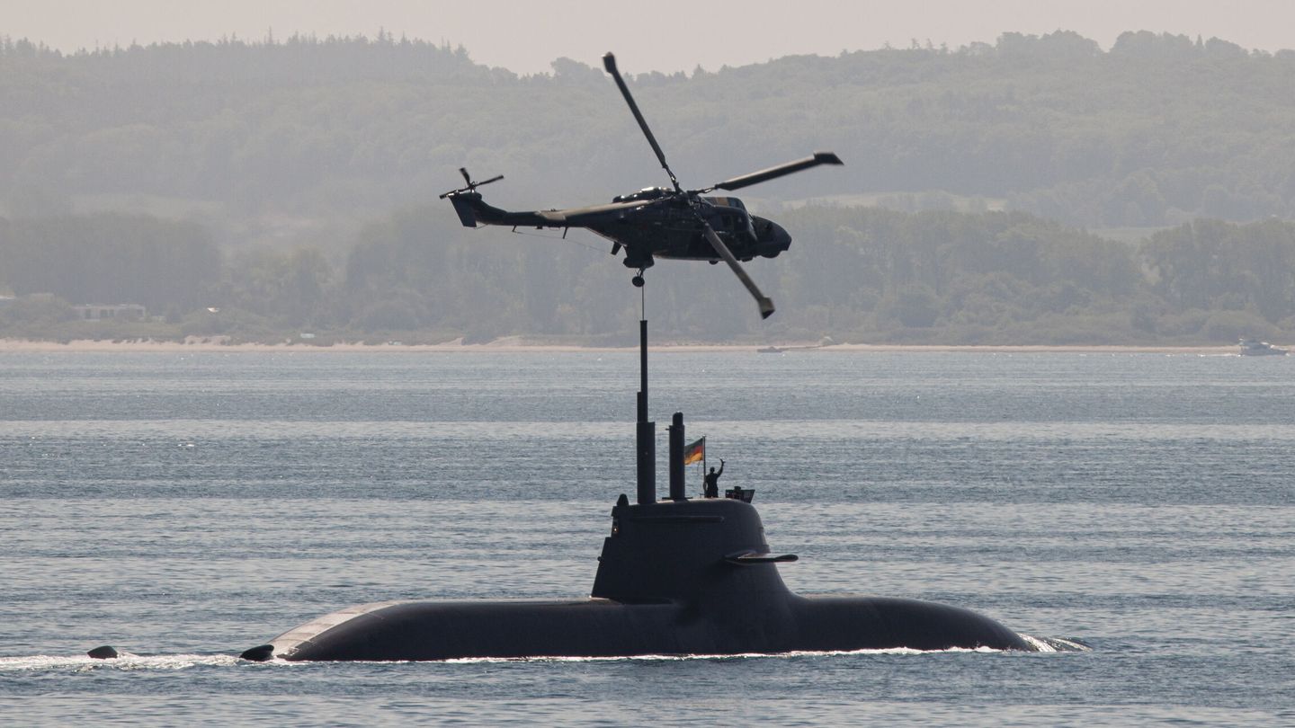 Submarino alemán, de maniobras. (Reuters)