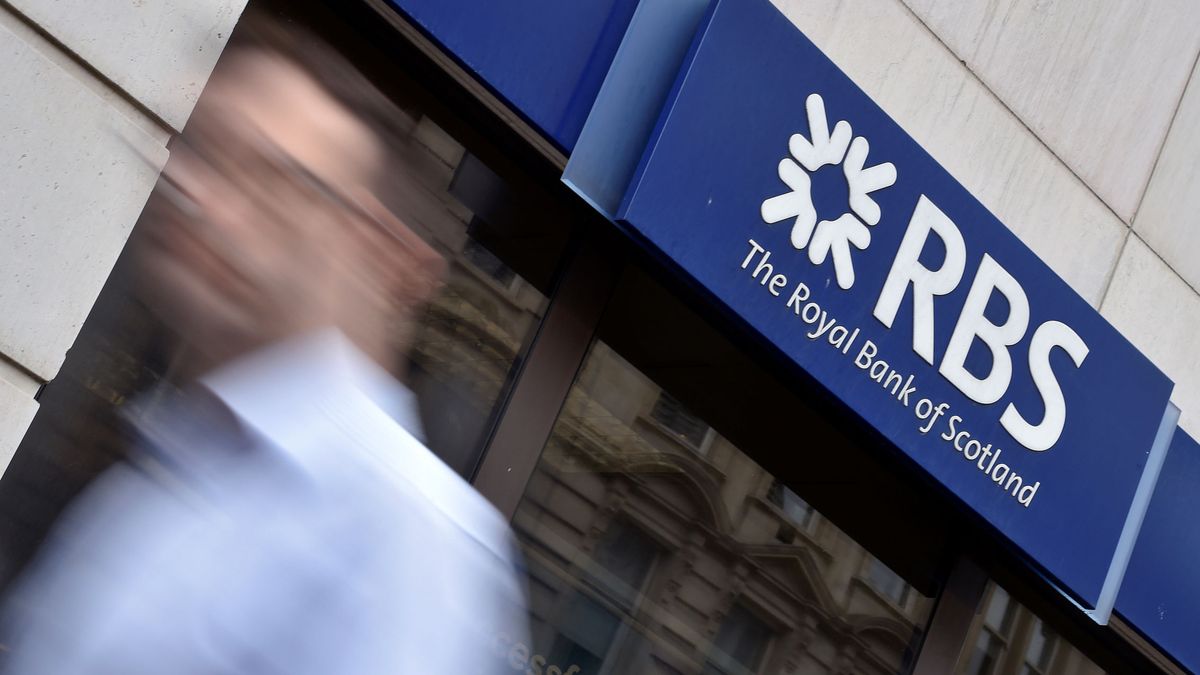 El banco británico RBS pierde 2.400 millones de euros hasta junio
