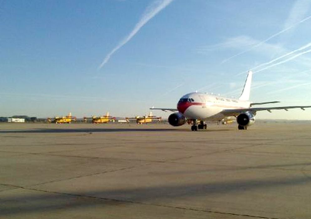 Foto: El A310 que trae a Miguel Pajares a España aterriza en Torrejón (Twitter: Ministerio de Defensa)