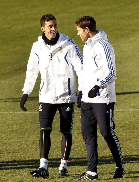 Foto: Arbeloa y Xabi Alonso durante un entrenamiento (Efe). 