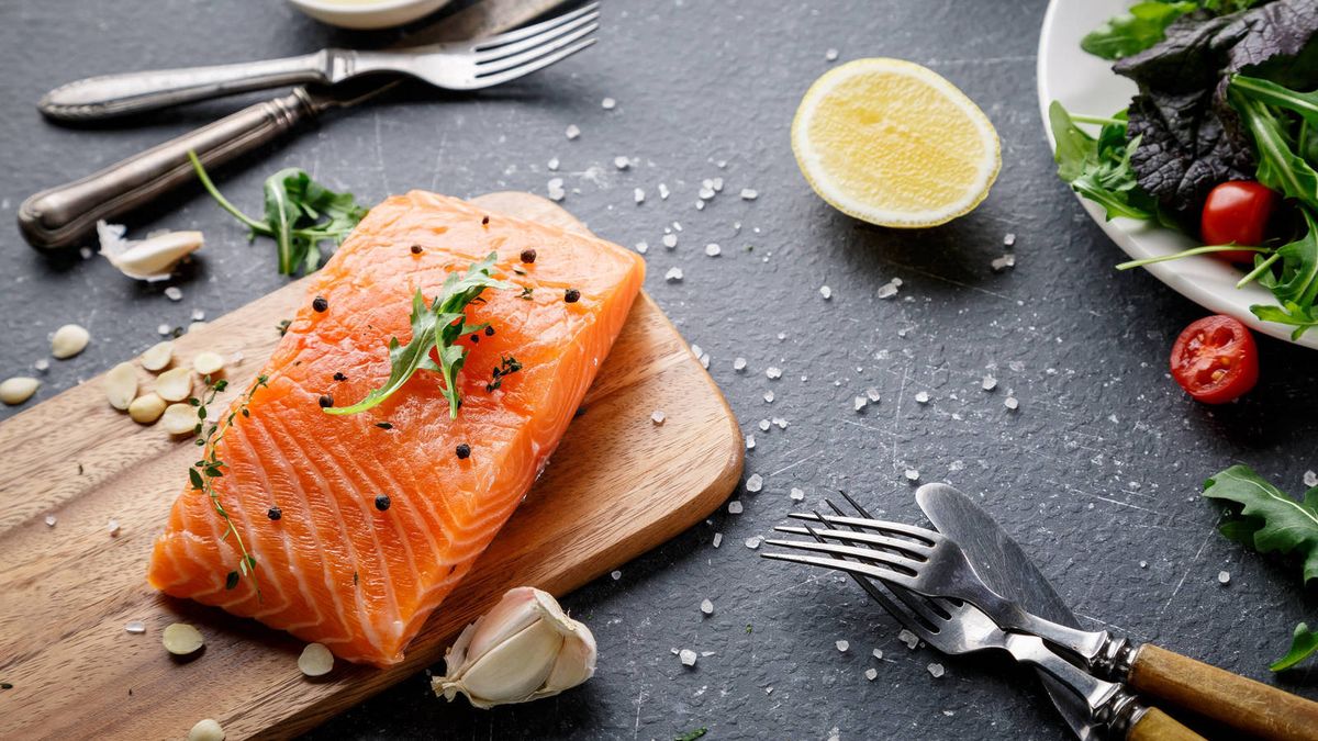 Cómo Noruega convenció a los japoneses para que hicieran sushi de salmón