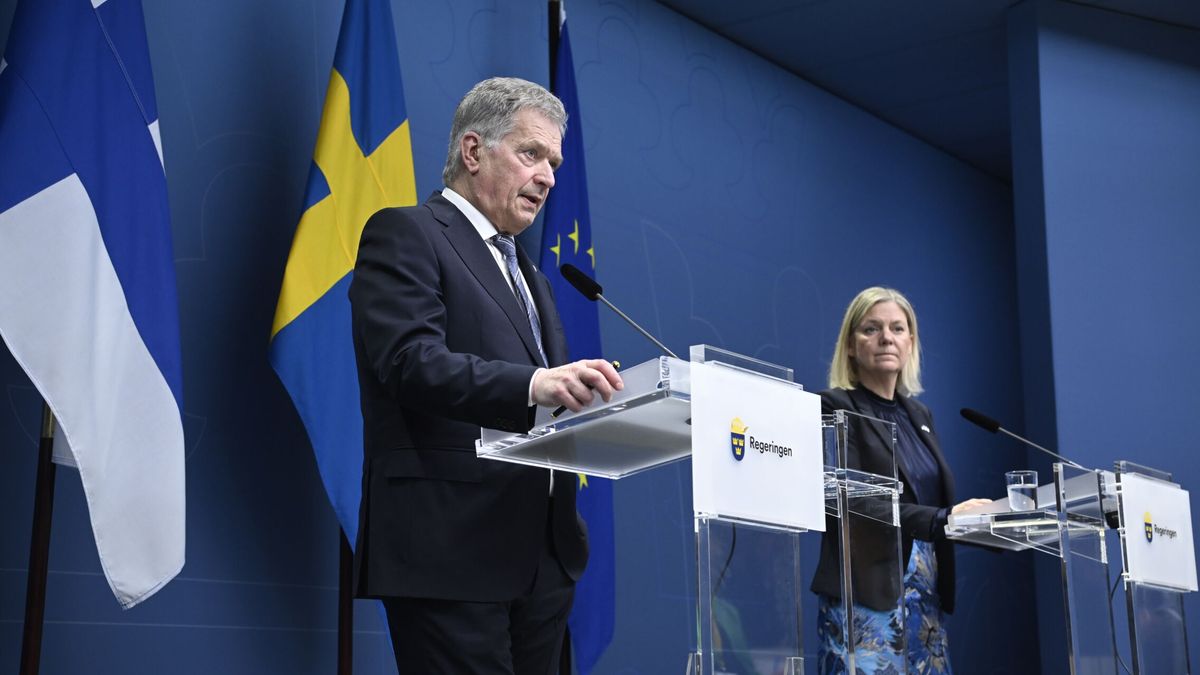Suecia firma la solicitud formal de entrada en la OTAN y la entregará mañana junto a Finlandia