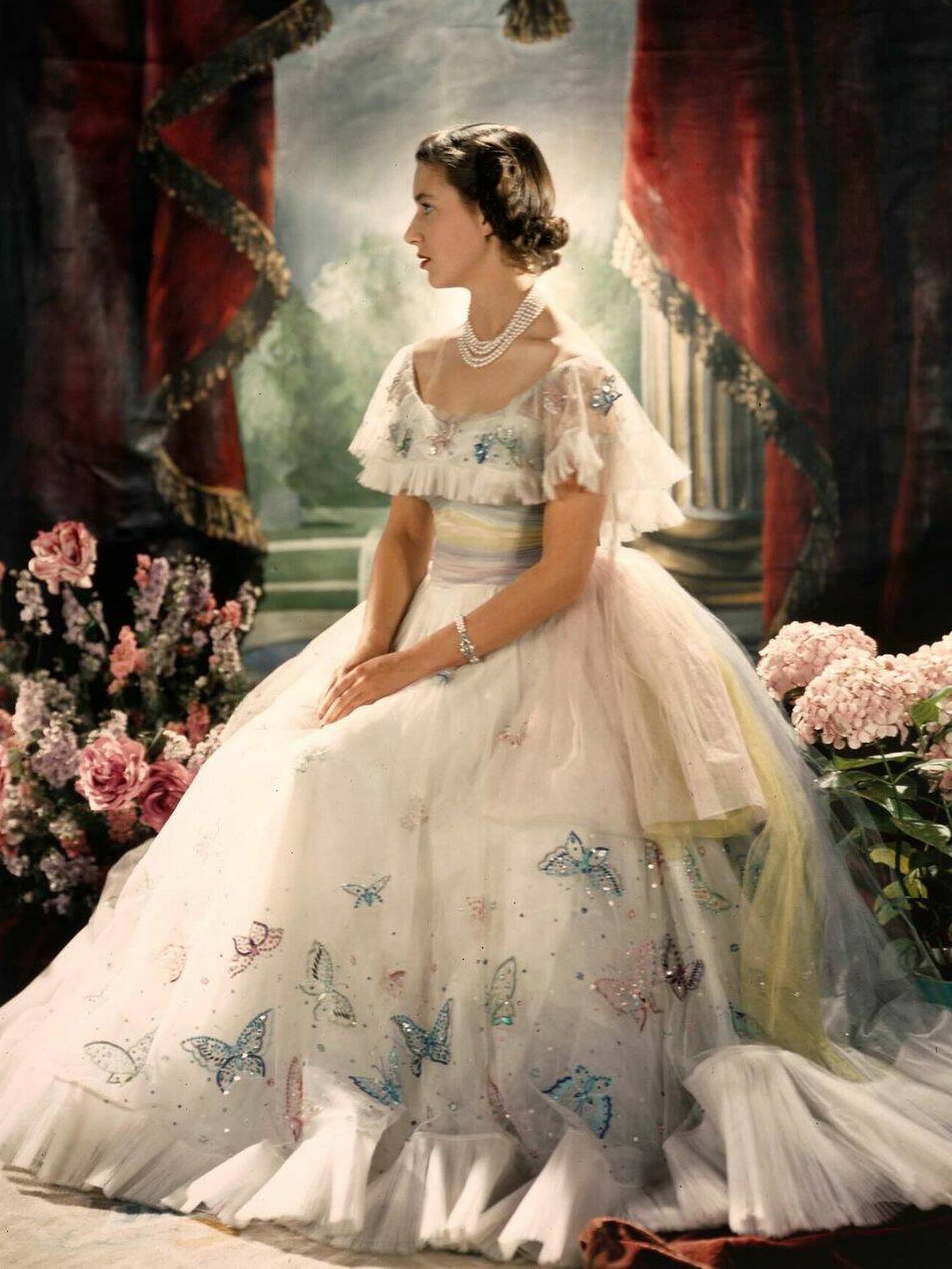 La princesa Margarita en 1949 por Cecil Beaton. (Instagram/@royalcollectiontrust)