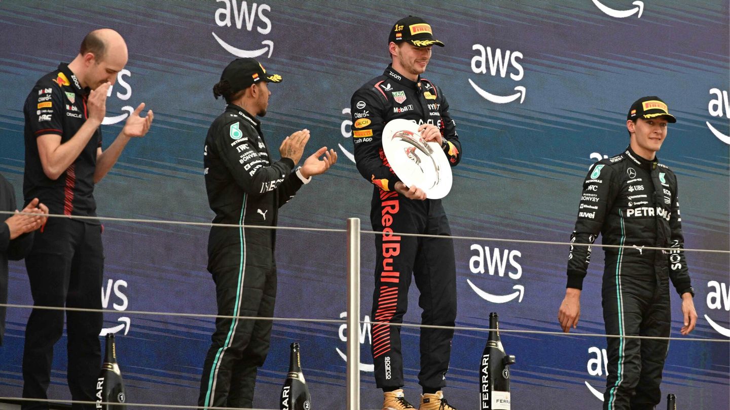 MAX VERSTAPPEN (1) of Netherlands and Red Bull Racing , LEWIS HAMILTON (2) of United Kingdom and Mercedes  and GEORGE RUSSELL (3) of United Kingdom and Mercedes during the FORMULA 1 PODIUM of the Spanish F1 Grand Prix at Circuit de Barcelona racetrack in Montmelo, Spain on June  04, 2023 (Photo: Alvaro Sanchez)  Cordon Press